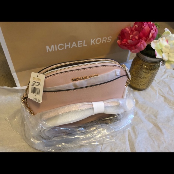 Michael Kors Crossbody - Picture 4 of 4
